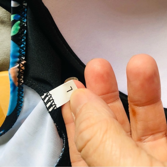 Beachsissi Tankini Swimdress Top - Picture 5 of 5